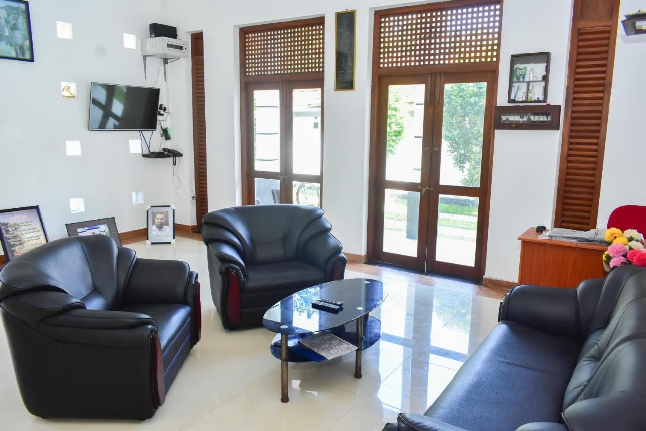 Minuri Villa Hikkaduwa Habitación foto